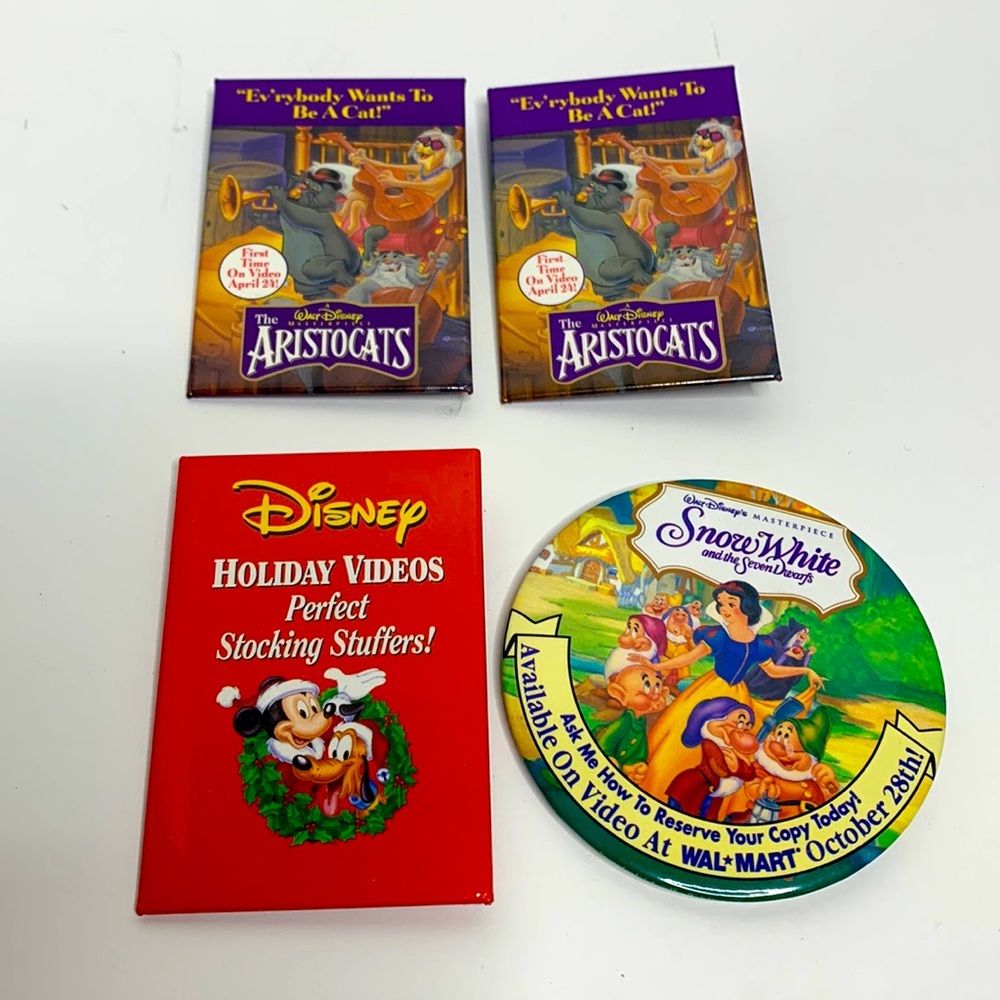 Bundle of Disney Pins | Aristocats Snow White Mickey Christmas | Collectors Pins